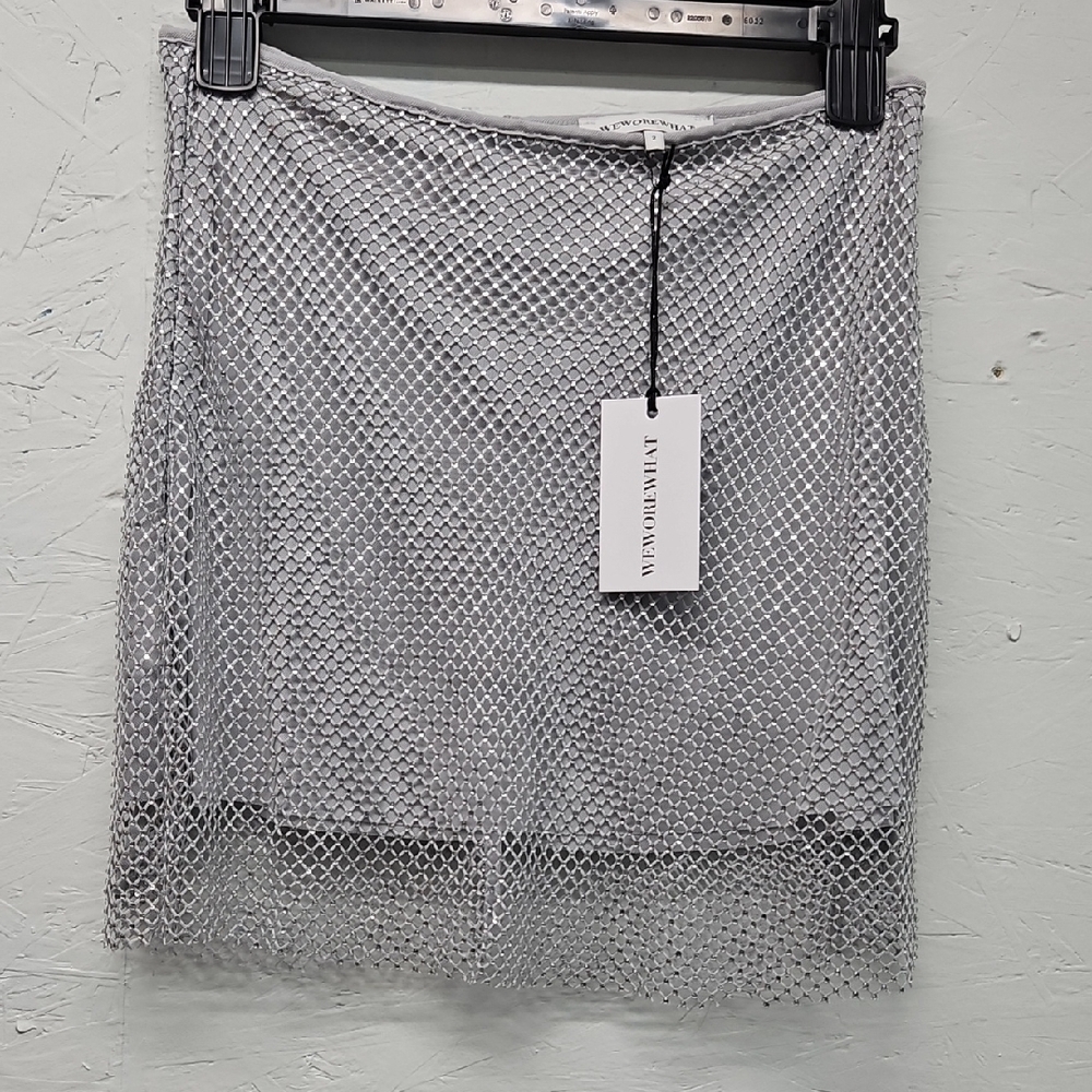 NWT Womans WeWoreWhat Crystal Mini Skirt. Size 2. Cute!!!